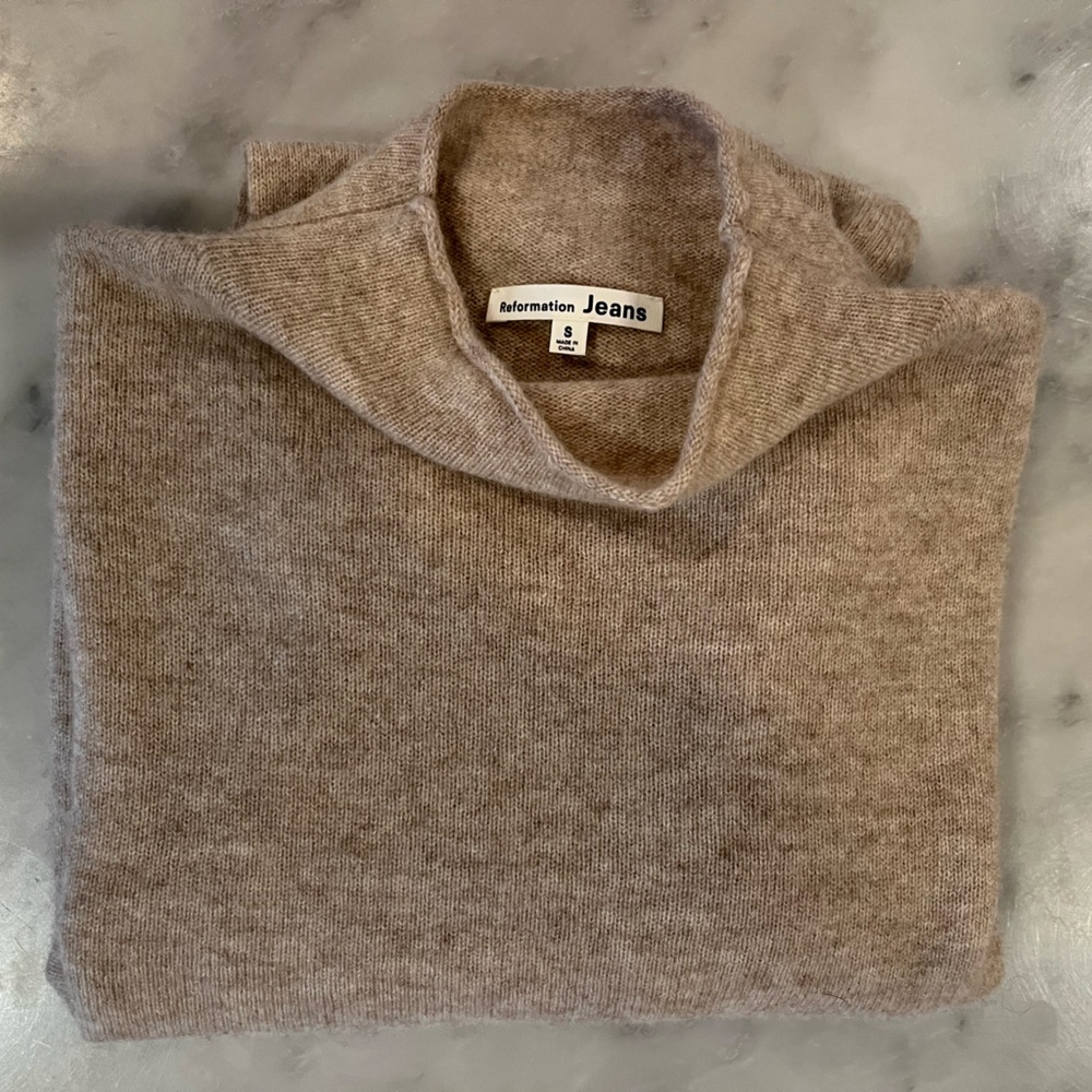 Reformation Cashmere Mock Turtleneck in Oatmeal Cropped Small